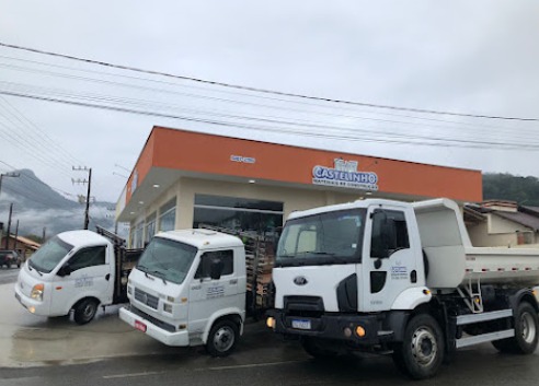 Veículos de entrega da Castelinho Materiais de Construção